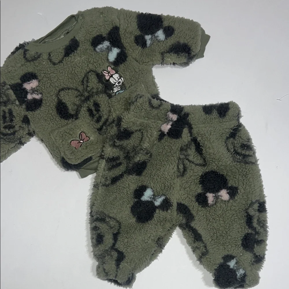 Disney Baby Outfit size NB